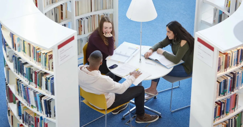Changing the cost of some uni degrees didn’t change students’ minds
