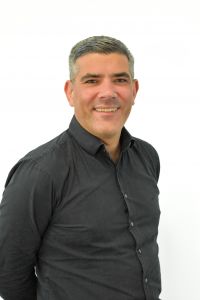 Simon Hinds