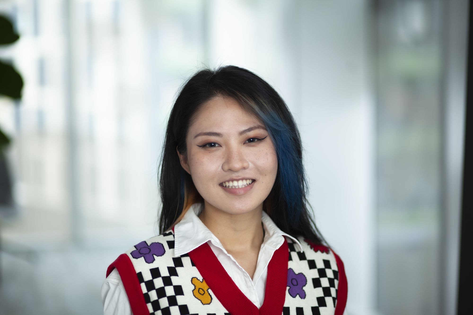 Julie Yuewen Lu | Master of Management