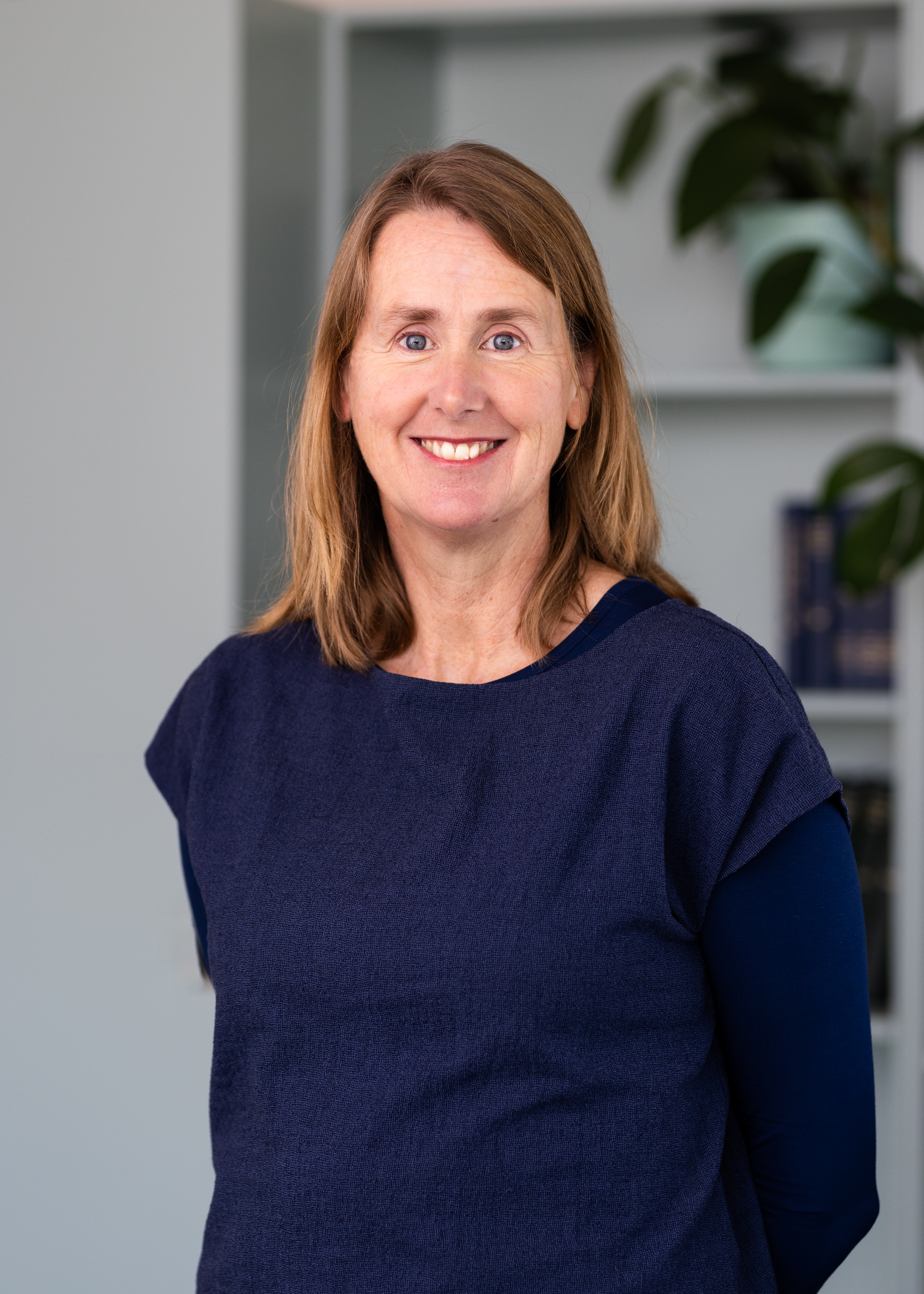 Profile picture of Lisa Cameron
