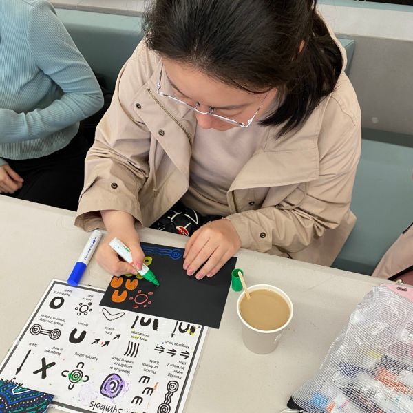 Student at an Indigenous Art Session during the FBE Student Brunch
