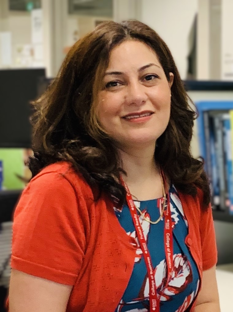 Roksana Hematizadeh